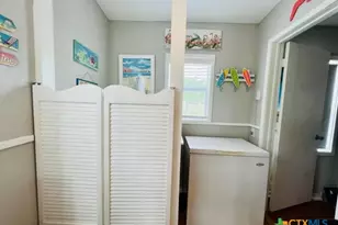 28 N Blackburn Ave, Port Lavaca, TX 77979 - Photo 5