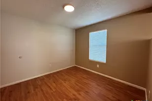1409 N Bishop St, San Marcos, TX 78666 - Photo 7