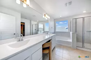 523 Deer Crest Dr, New Braunfels, TX 78130 - Photo 19