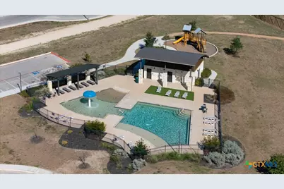 523 Deer Crest Drive, New Braunfels, TX 78130 - Photo 35