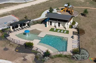 523 Deer Crest Dr, New Braunfels, TX 78130 - Photo 35