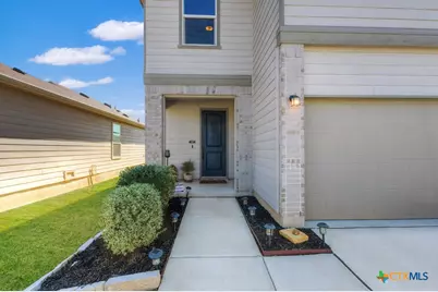 523 Deer Crest Drive, New Braunfels, TX 78130 - Photo 3