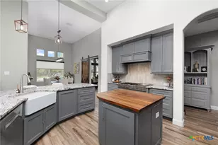 1623 Bussola, New Braunfels, TX 78132 - Photo 13