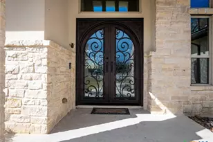 1623 Bussola, New Braunfels, TX 78132 - Photo 5