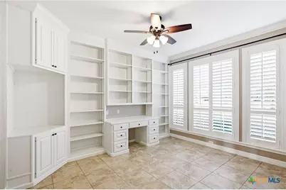 101 Creekridge Drive, Victoria, TX 77904 - Photo 13