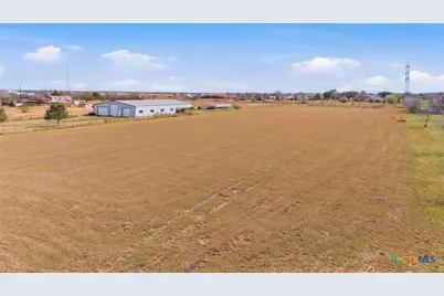 4107 Hanselman Road, Victoria, TX 77901 - Photo 5