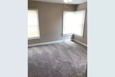 305 E Sabine Street #A, Victoria, TX 77901 - Photo 5