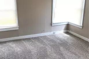 305 E Sabine St, Victoria, TX 77901 - Photo 5