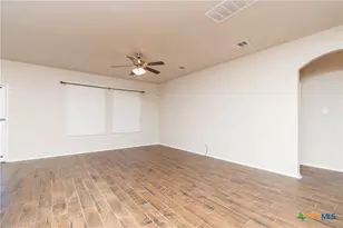 2403 Black Orchid Dr, Killeen, TX 76549 - Photo 5