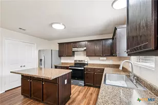 2007 Jefferson Ct, Belton, TX 76513 - Photo 9