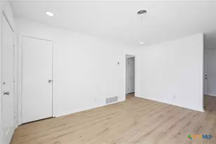 1106 S 15th St, Copperas Cove, TX 76522 - Photo 5