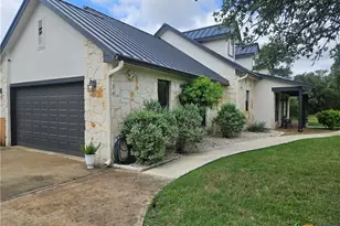 337 Lone Creek Cir, New Braunfels, TX 78132 - Photo 3