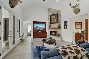 337 Lone Creek Cir, New Braunfels, TX 78132 - Photo 7