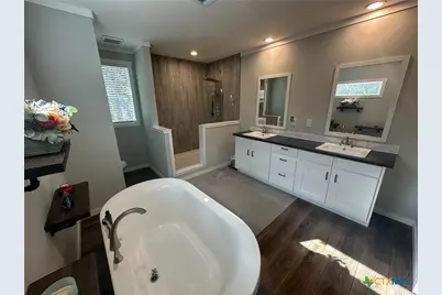 838 E. Oak St., Goliad, TX 77963 - Photo 11