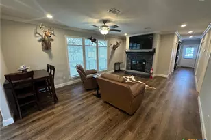 838 E Oak St, Goliad, TX 77963 - Photo 41