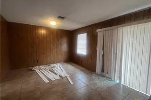 509 W 6th St, Yorktown, TX 78164 - Photo 7