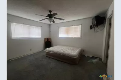 509 W 6th Street, Yorktown, TX 78164 - Photo 11