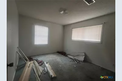 509 W 6th Street, Yorktown, TX 78164 - Photo 15