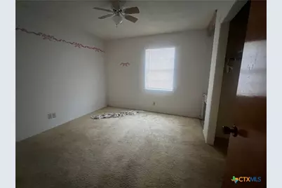509 W 6th Street, Yorktown, TX 78164 - Photo 17