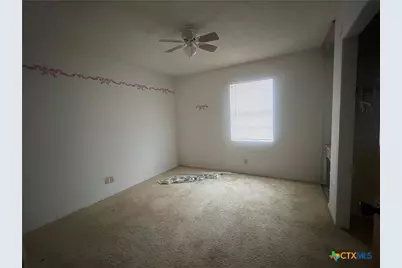 509 W 6th Street, Yorktown, TX 78164 - Photo 9