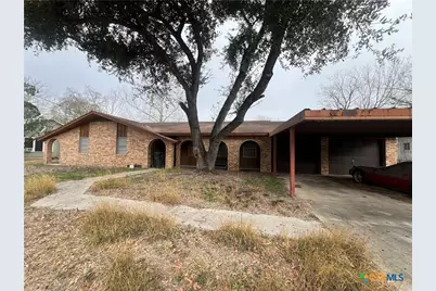 509 W 6th Street, Yorktown, TX 78164 - Photo 1