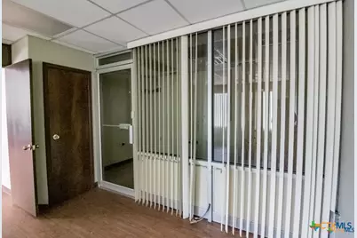 1301 N East Street, Victoria, TX 77901 - Photo 39