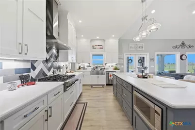 2244 W US Highway 90A, Hallettsville, TX 77964 - Photo 13