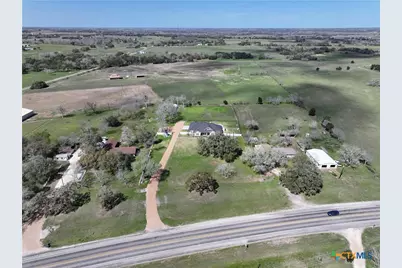 2244 W US Highway 90A, Hallettsville, TX 77964 - Photo 5