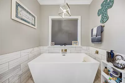 2244 W US Highway 90A, Hallettsville, TX 77964 - Photo 25