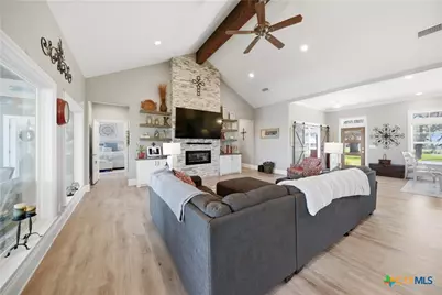 2244 W US Highway 90A, Hallettsville, TX 77964 - Photo 11