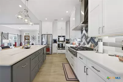 2244 W US Highway 90A, Hallettsville, TX 77964 - Photo 15