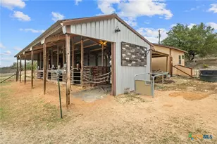 401 Ranch View Rd, Spicewood, TX 78669 - Photo 9