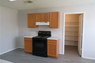 1093 Stone Branch, New Braunfels, TX 78130 - Photo 9