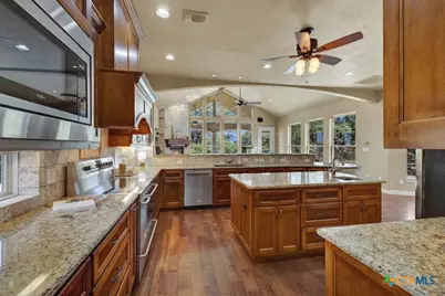 7607 Sky Loop, Garden Ridge, TX 78266 - Photo 11