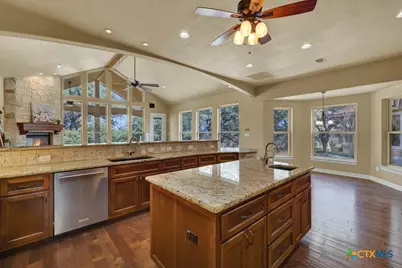 7607 Sky Loop, Garden Ridge, TX 78266 - Photo 13