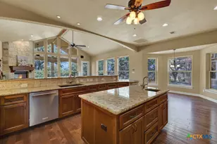 7607 Sky Loop, Garden Ridge, TX 78266 - Photo 13