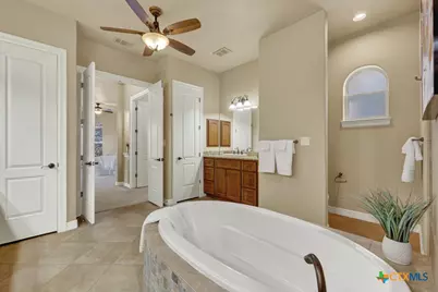 7607 Sky Loop, Garden Ridge, TX 78266 - Photo 9