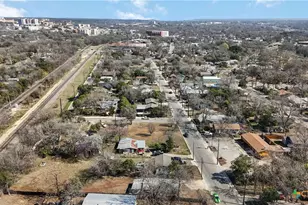 814 Alabama St, San Marcos, TX 78666 - Photo 7