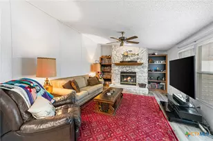 690 Cherry Ridge, Floresville, TX 78114 - Photo 15