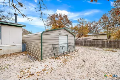 690 Cherry Ridge, Floresville, TX 78114 - Photo 17