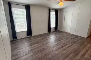 690 Cherry Ridge, Floresville, TX 78114 - Photo 11