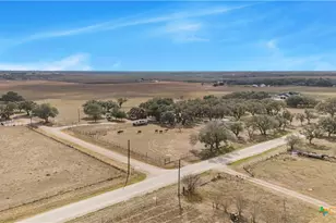 60 Ewing Rd, Goliad, TX 77963 - Photo 27
