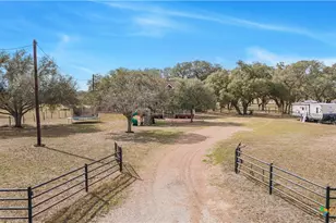 60 Ewing Rd, Goliad, TX 77963 - Photo 3