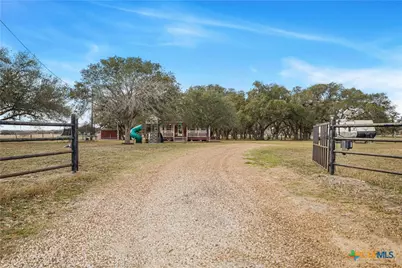 60 Ewing Road, Goliad, TX 77963 - Photo 33