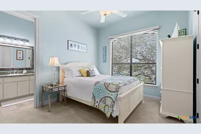 388 Scarlet Court, Canyon Lake, TX 78133 - Photo 17