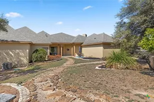 388 Scarlet Ct, Canyon Lake, TX 78133 - Photo 27