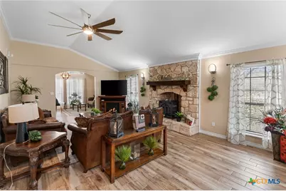 101 Hunters Glen Drive, San Marcos, TX 78666 - Photo 9