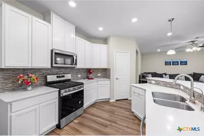 125 Danablu Drive, Hutto, TX 78634 - Photo 11