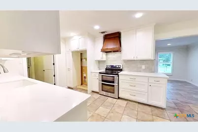 805 Timber Street, New Braunfels, TX 78130 - Photo 5