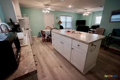 811 W Main Street, Port O'Connor, TX 77982 - Photo 23